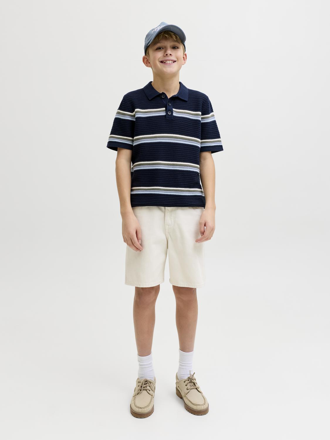 model_shot-front_full